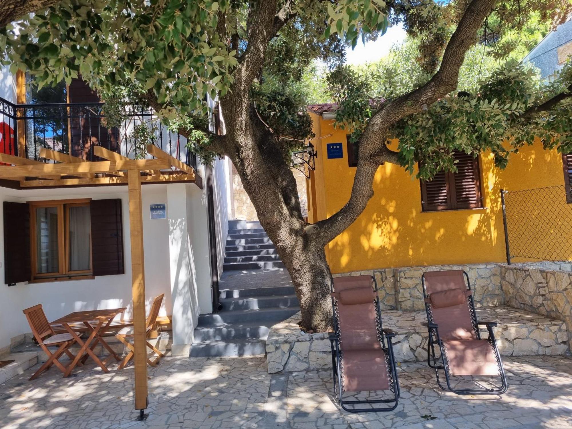 Apartments Jungic, Rab Banjol Εξωτερικό φωτογραφία